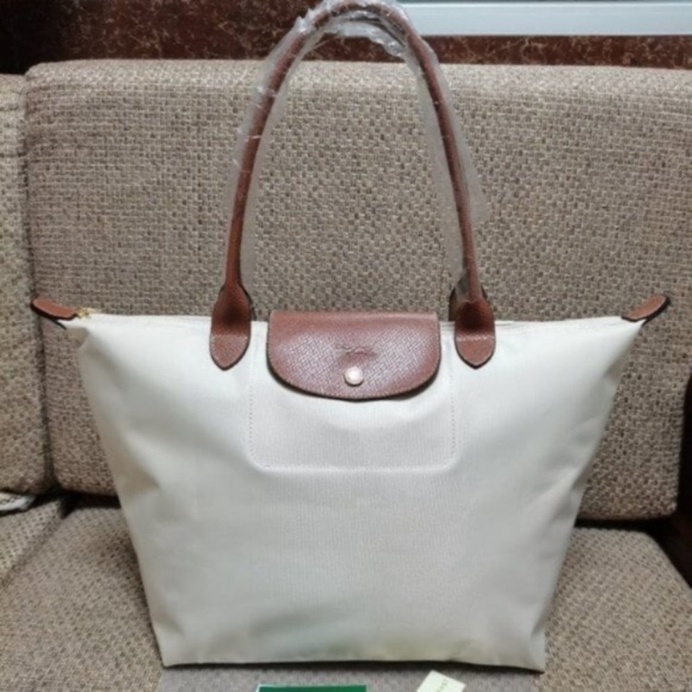Longchamp Cream and Brown Tote Bag🍳🍳